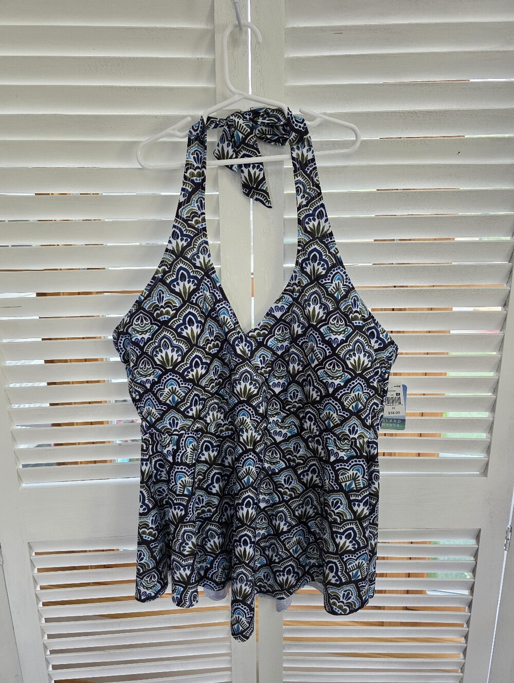 Island Waves Women's Halter Swimsuit Top Size 2X